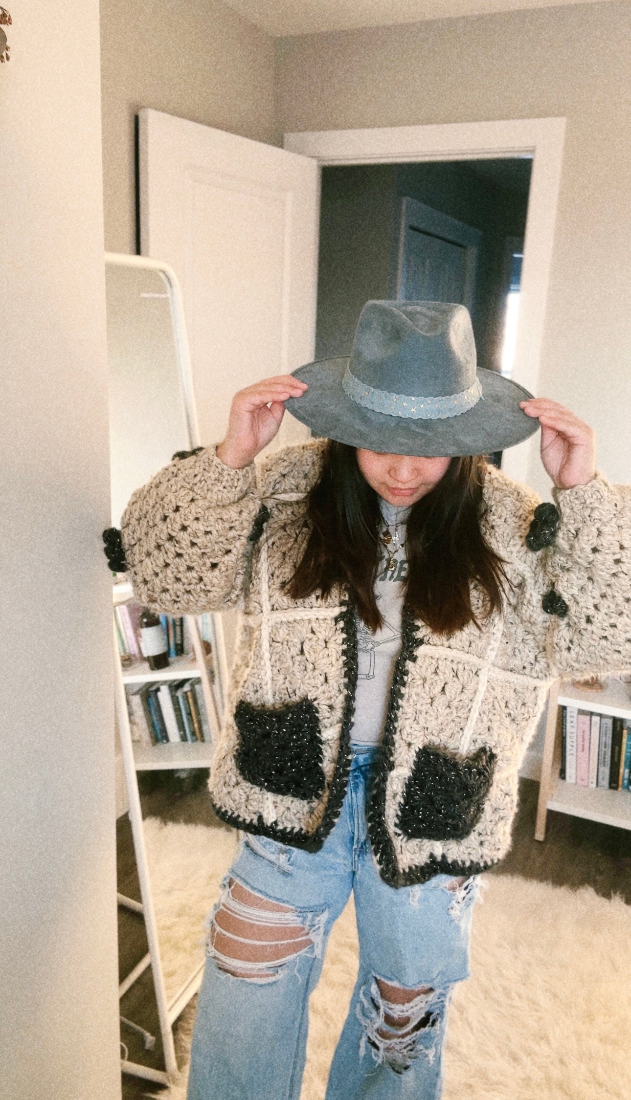 BUBBLE MILK TEA CARDI