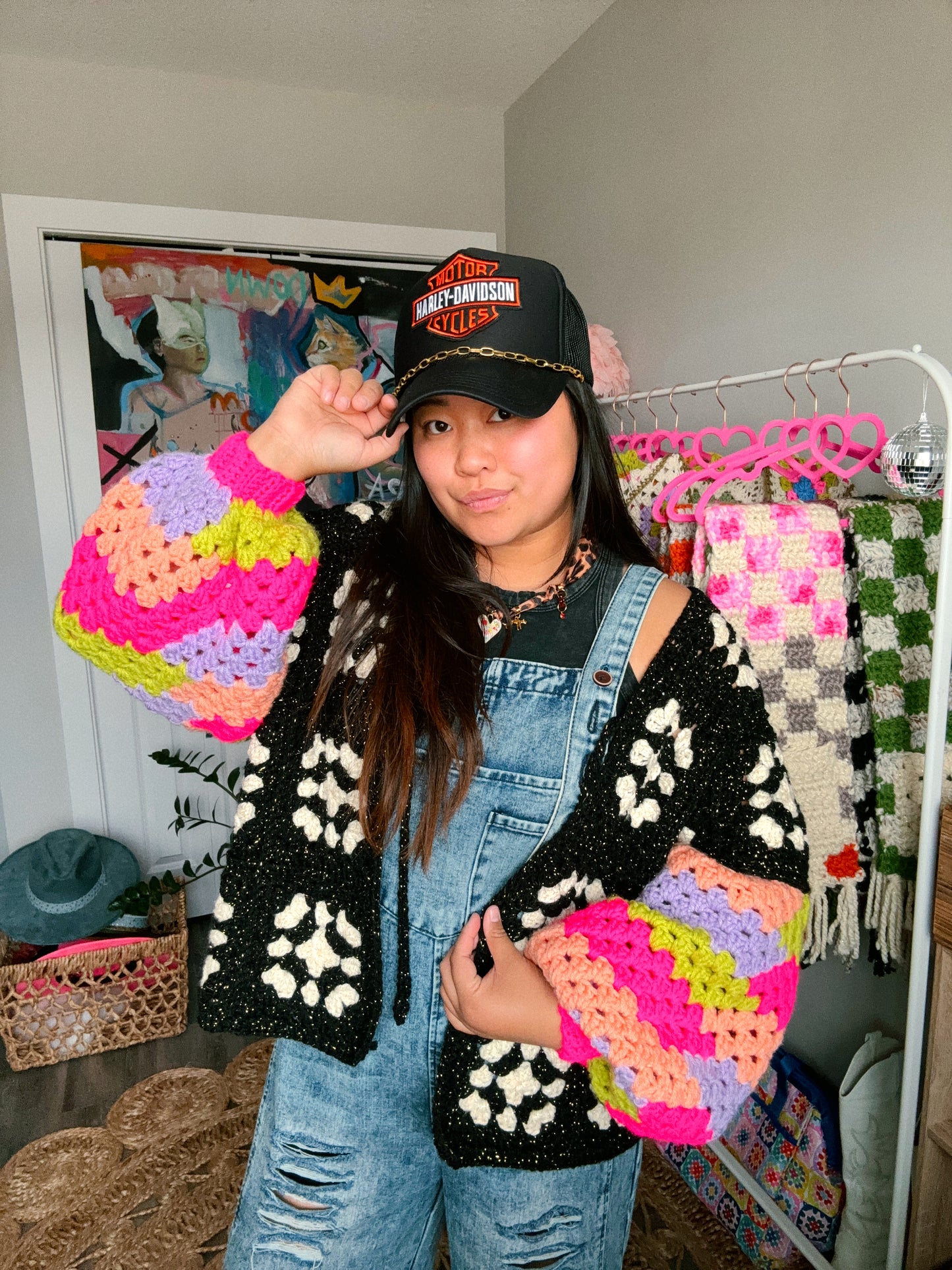 LOVE BOMB CARDI