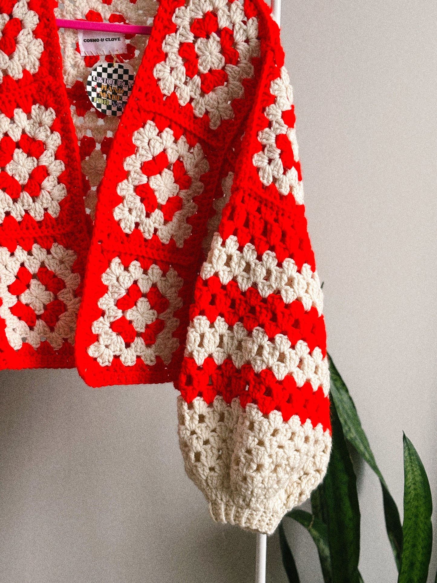 CHERRY COLA CARDI