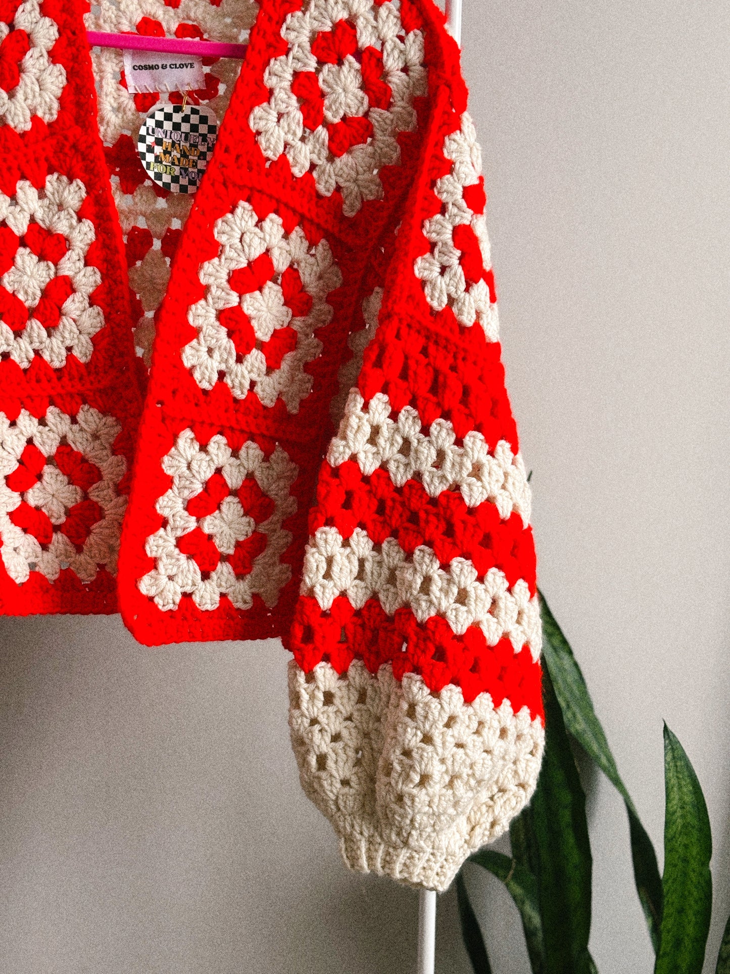 CHERRY COLA CARDI